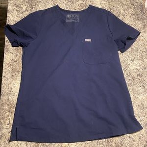 Woman’s figs Catarina scrub top